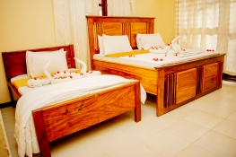 Modern Triple Room - Perfect for Groups